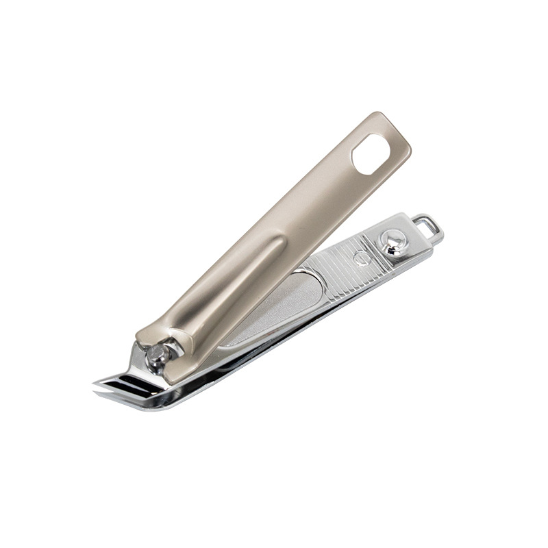 SUNNICE nail clippers wholesale in stock, pointed-nose, slanted nail clippers, special built-in file for trimming toenail grooves Application Scenario