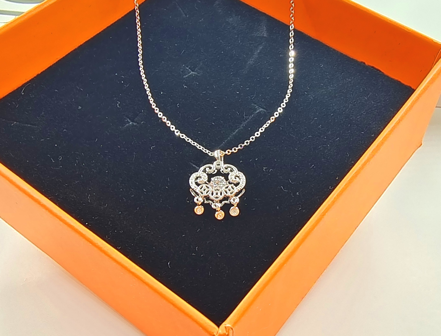 S925 sterling silver longevity lock, baby hollowed-out necklace, children and adults' safety lock, sweater chain, couple silver jewelry, smiling