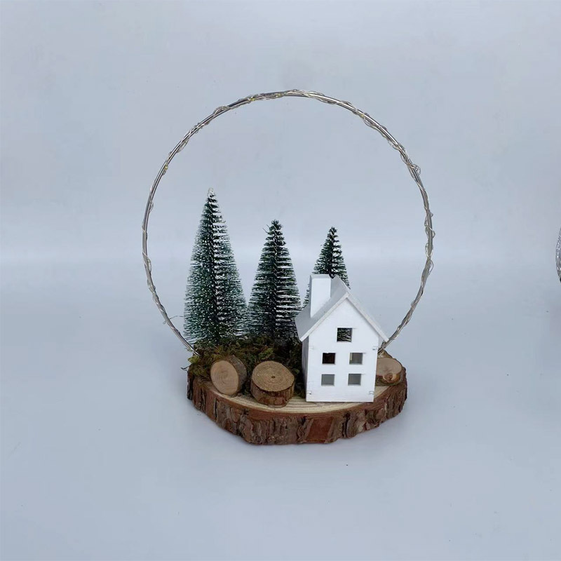 New Christmas Wreath Iron Circle Mini Tree House Wooden Wheel Modern Decorative Wreath Home Ornaments Ornaments With Light Pie Application Scenario