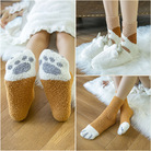 新款珊瑚绒女袜日系可爱猫爪印地板袜加厚保暖松口睡眠家居袜批发