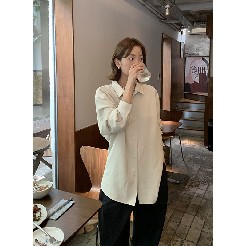 CLEAN simple and high-quality inner layer shirt for women 2024 Thirteen Factories Winter New skin-friendly and Comfortable Shirt 52288 Application Scenario