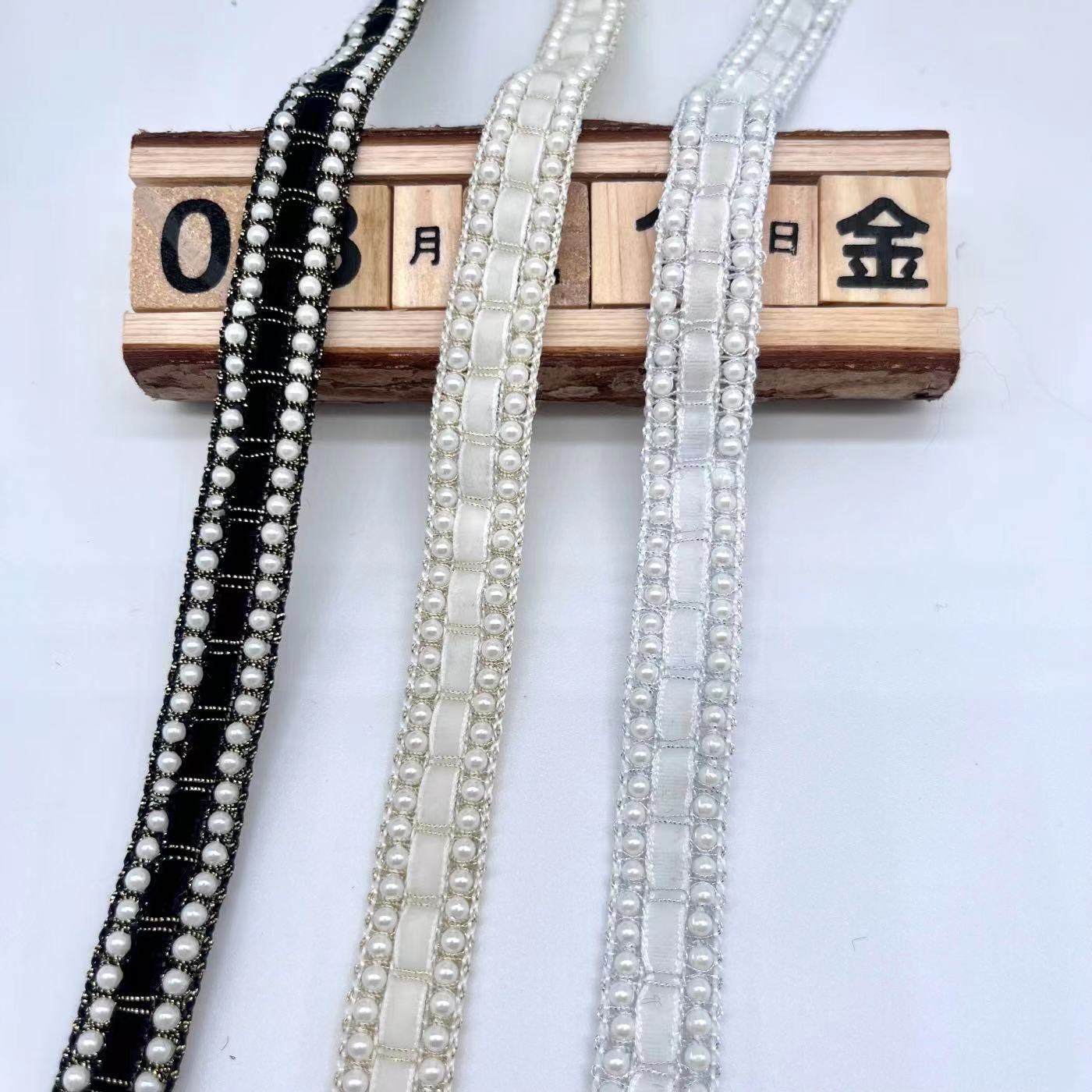 Autumn And Winter Collar Cuff Decorative Accessories Small Fragrance Accessories Shoes And Hats Pearl Velvet With Lace Webbing details Picture
