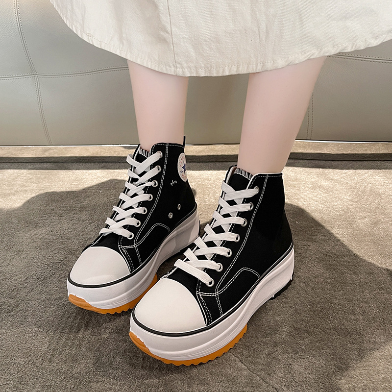 High-top canvas shoes for large-sized women in foreign trade 2023, versatile thick-soled white sneakers, Japanese-style breathable sports and casual shoes Application Scenario