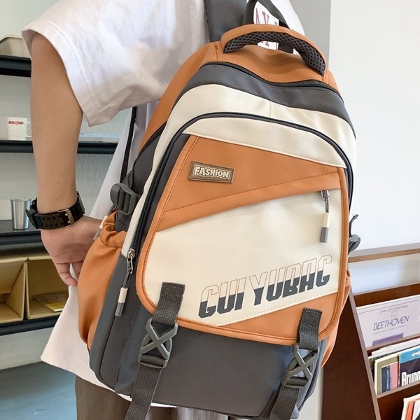 儿童休闲双肩包实物图