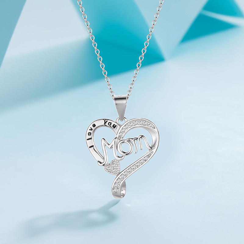 Europe and the United States 925 sterling silver MOM diamond set with a small design love pendant feminine Mother's Day gift necklace