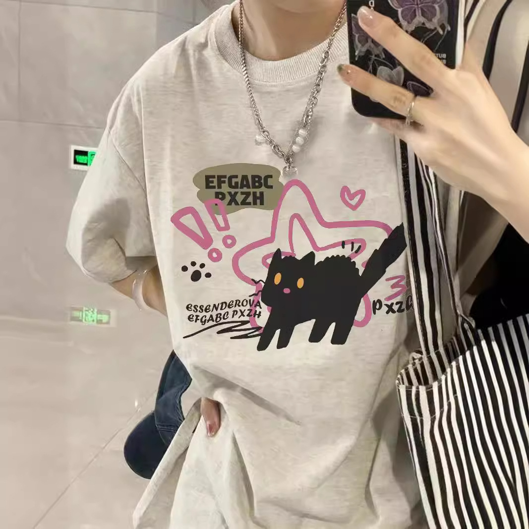 We are shipping the new 230g round-neck printed loose pure cotton short-sleeved T-shirt for summer 2024. It is a versatile and comfortable base layer for women Application Scenario