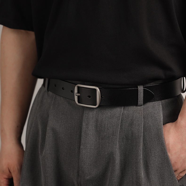 Starting from one piece of the new winter men's fashion leather jeans, a versatile pair for young people, with a cowhide belt and pin buckle