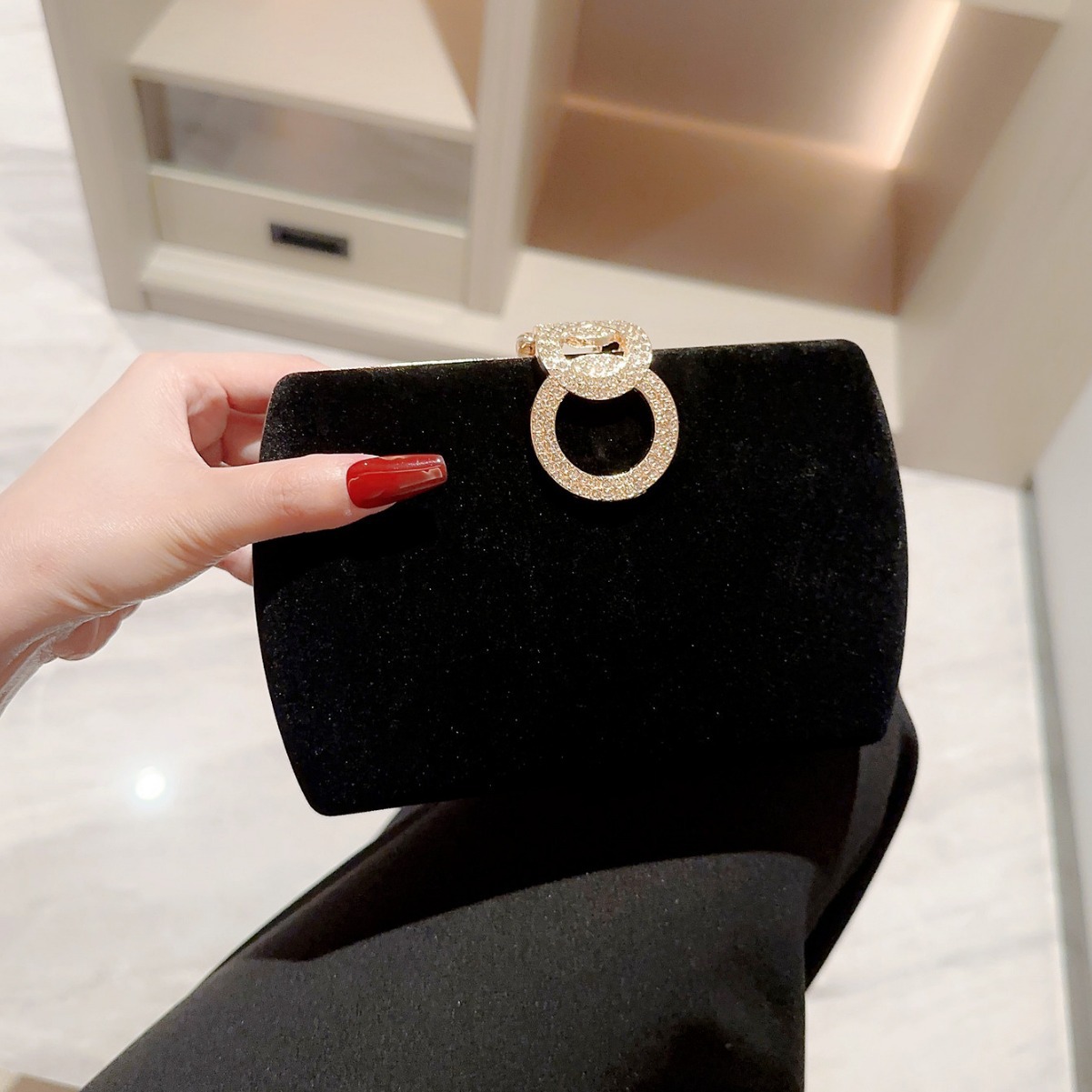 Cross-Border New Banquet Bag Rhinestone Buckle Evening Bag Velvet Dinner Bag Chain Bag With Qipao Dress Bag Item Picture