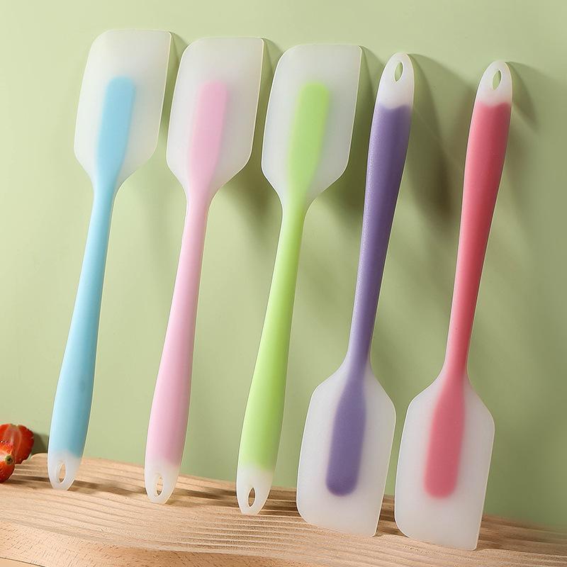 Baking tools One-piece translucent silicone cake scraper Cream scraper spatula Large full figure