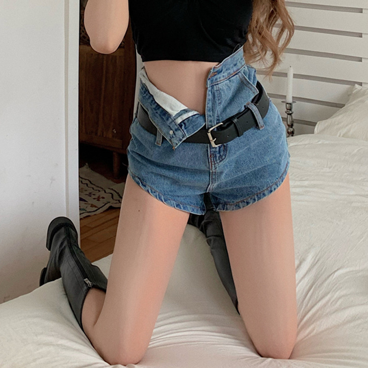 Flared jeans for women, summer Korean-style shorts. Design sense, hot pants, slimming and shaping, with a belt Application Scenario