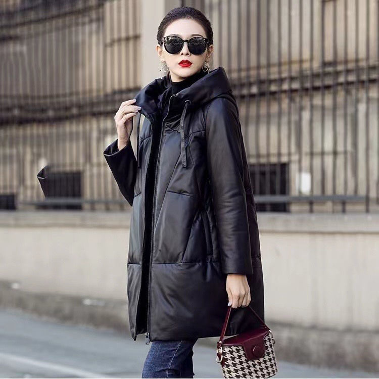 Mid-length pu leather cotton-padded female 2023 winter new Korean version cocoon-type thickened loose padded jacket