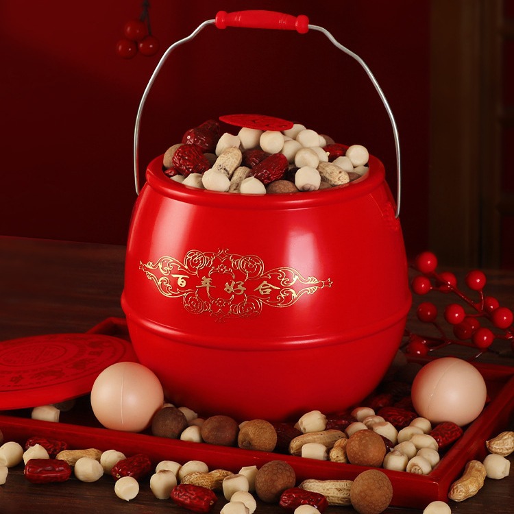 A comprehensive collection of wedding supplies for descendants, including the bride's dowry, the bride's dowry, the red bucket, and the small toilet for the wedding Application Scenario