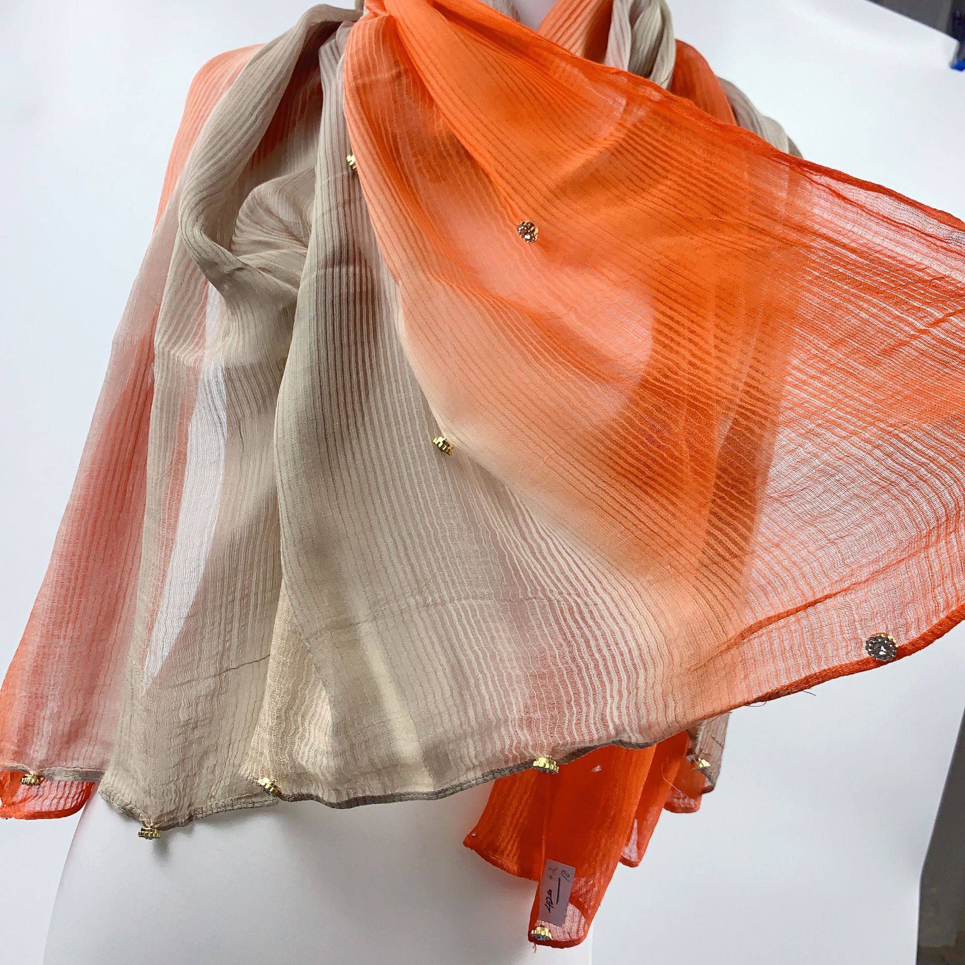 Diamond-encrusted and beaded mulberry silk scarf, two-color transition silk scarf, sun-protective shawl, vertical striped beach scarf, cross-border wholesale for women Specification image