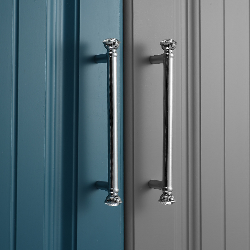 New high-end crystal diamond single-hole handle, light luxury cabinet door and drawer single-hole handle, European-style cabinet and wine cabinet handle Application Scenario