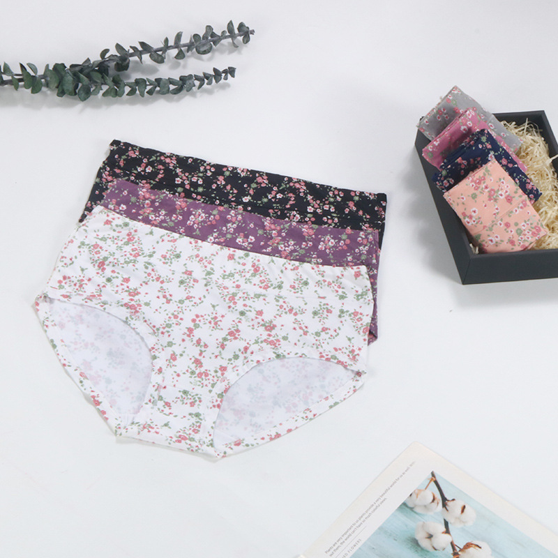 High-waisted women's underwear for foreign trade, comfortable for pregnant women, breathable and cute with small floral patterns, large-sized underwear details Picture