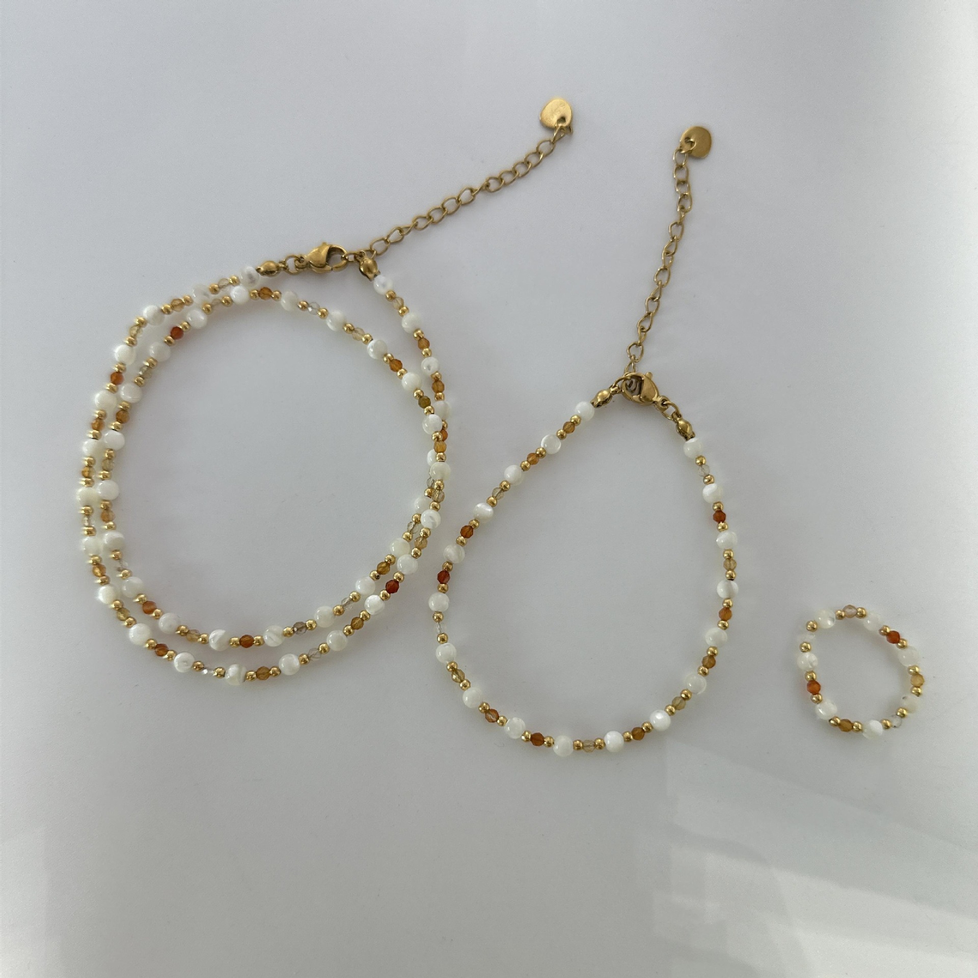 Shell bead natural stone crystal stone necklace collarbone chain women's light luxury accessories, niche and versatile, elegant and retro collarbone chain Item Picture