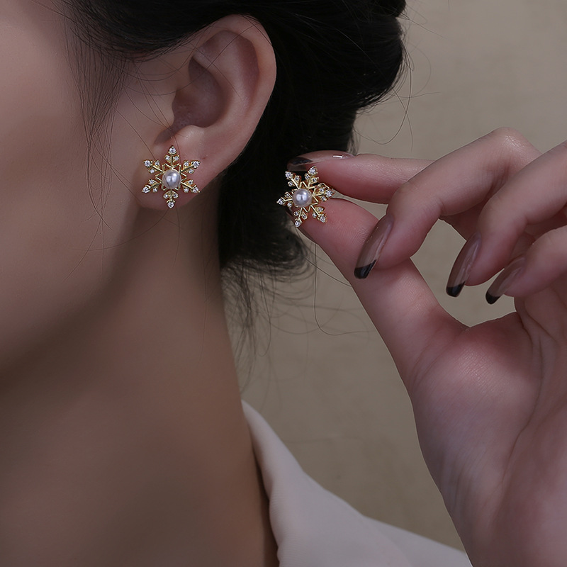 新品S925银针高级设计感珍珠耳环女ins潮精致珍珠雪花耳钉耳饰品