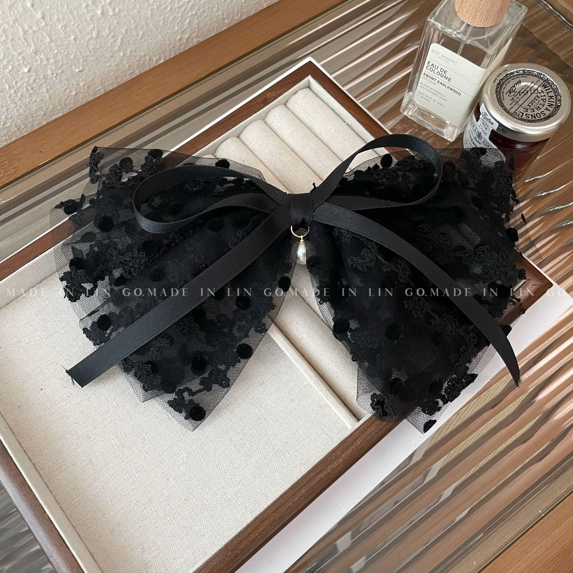 Lace bow hair accessory with a high-end feel, a hairpin at the back of the head, a half-tied hair clip at the top of the head, and a super fairy-like female forest-style headwear