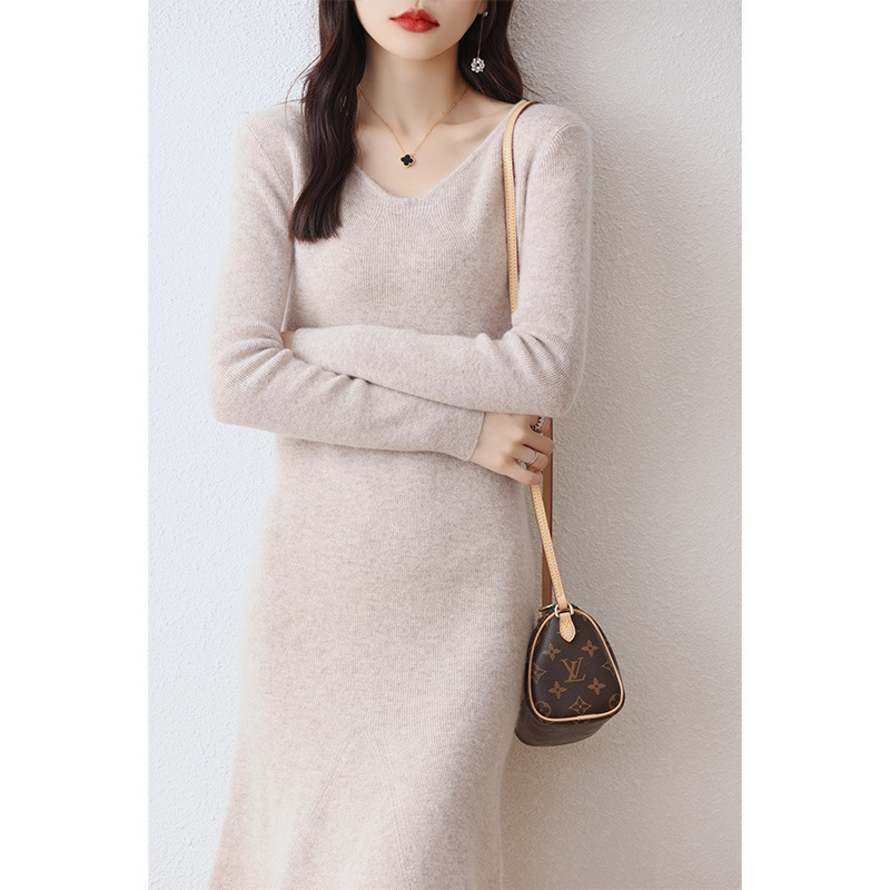 2024 Sweet wool fishtail dress for women's autumn and winter, long sweater dress, slimming mid-length, knee-length base knitted dress Specification image