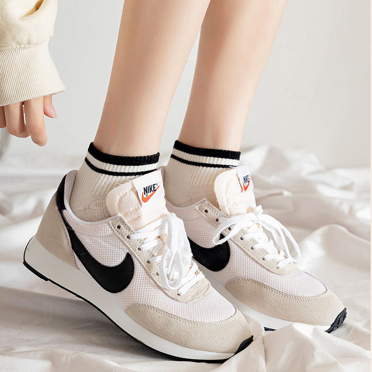 Calcetines hombre y mujer iguales cute japonés colegial estilo pareja antiolor calcetines de algodón primavera verano ins maré influencers Item Picture