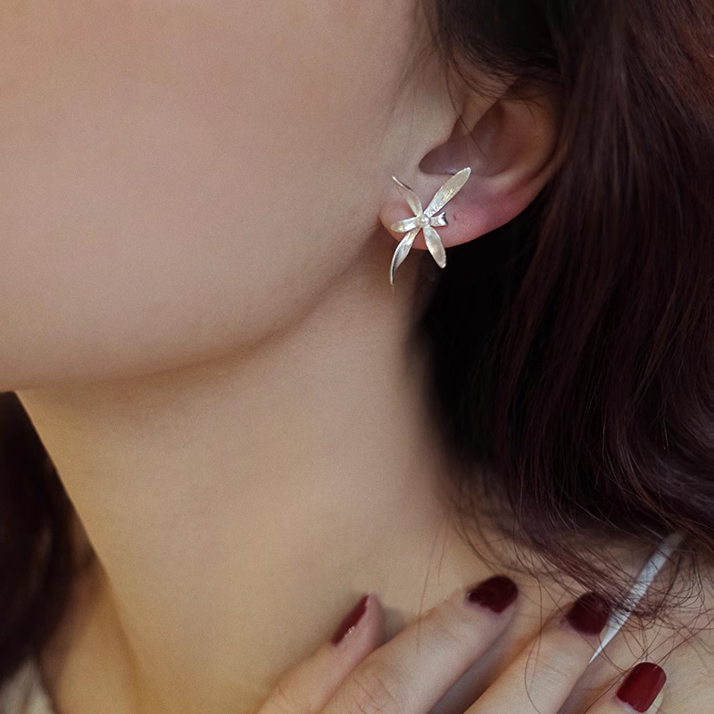 925 sterling silver Shi Family Pearl Orchid Stud earrings for women, simple new Chinese style design, artistic and sweet flower earrings 8705A