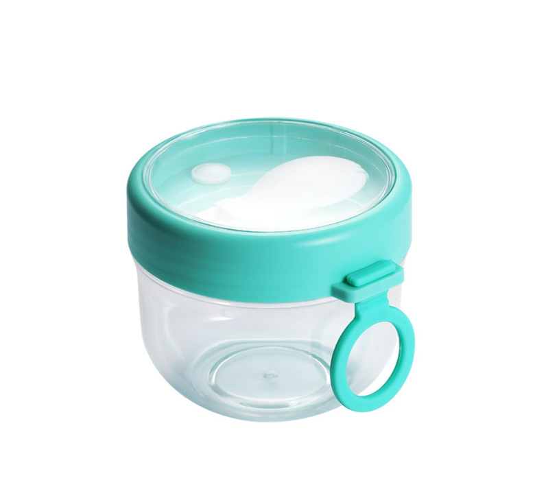 A sealed portable breakfast cup with a lid and a spoon Application Scenario