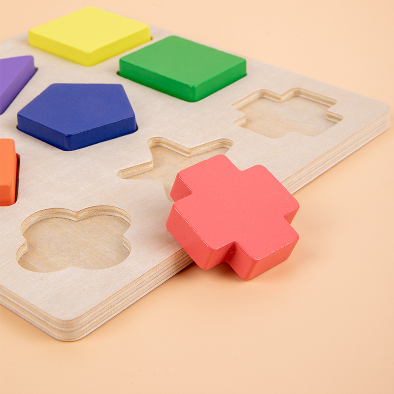 Children's three-dimensional shape matching board early education wooden large color cognitive board jigsaw puzzle interactive educational toy Application Scenario