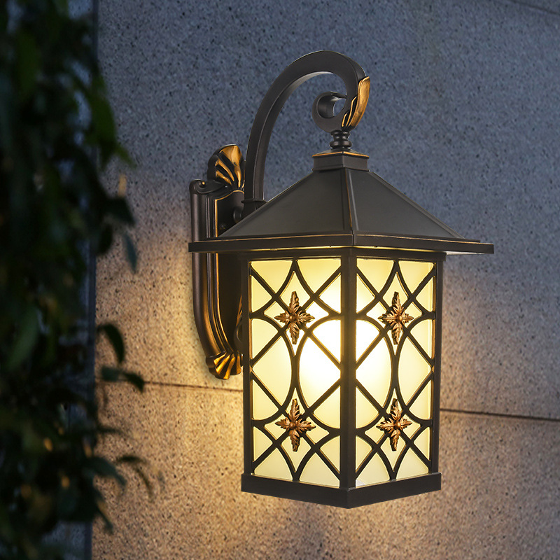 مصابيح جدارية خارجية عند الشرفة الأمامية لمصابيح البوكسيت الواقية من الماء العابرة للحدود Specification image