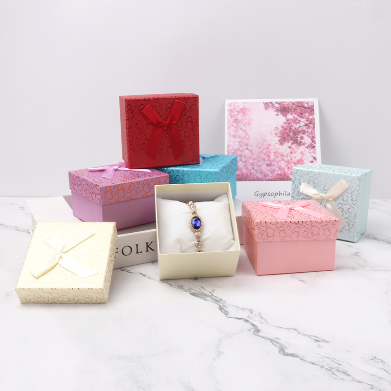 Heaven And Earth Cover Box Bow Heart Print Square Cheap Watch Box Boutique Bracelet Watch Display Box Specification drawing