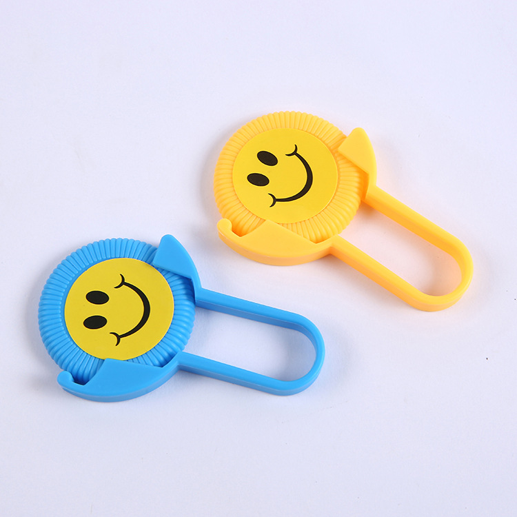Smiling face ejection Frisbee cross-border package wholesale, small toys, children's soft frisbee, kindergarten flying saucer, parent-child game details Picture