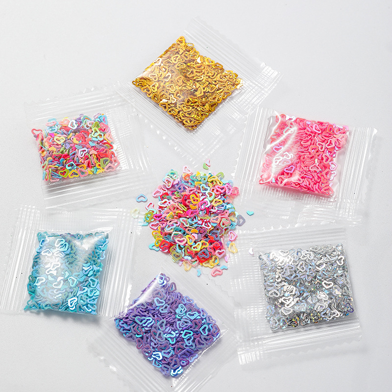 网红热卖镂空爱心贴片袋装 美甲混色亮片珠片心形闪片diy贴片材料