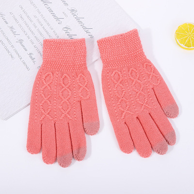 Factory direct supply of winter universal brown jacquard winter solid color finger-separating gloves, bow warm gloves in stock Application Scenario