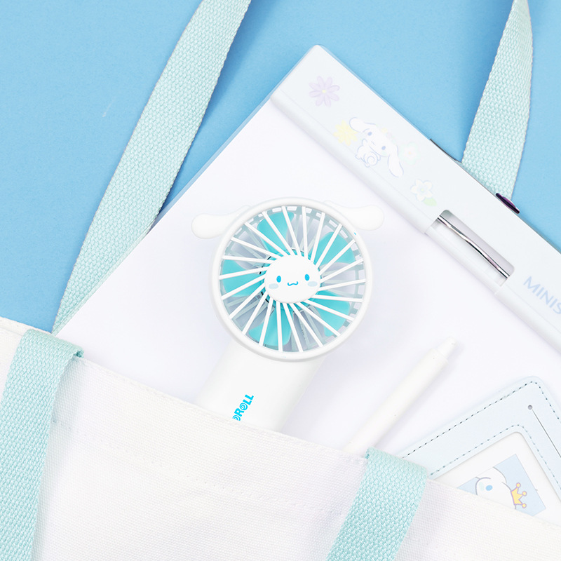 风扇/落地风扇/加湿器/18英寸落地扇/落地扇白底实物图