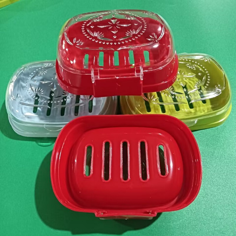 Transparent flip-top soap boxes, colored plastic soap boxes, wholesale of daily necessities for one-yuan stores Specification image