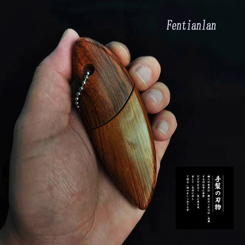 Mini wood-like knife, portable outdoor knife, peeler, fruit knife, outdoor camping knife, and Courier opening knife Application Scenario
