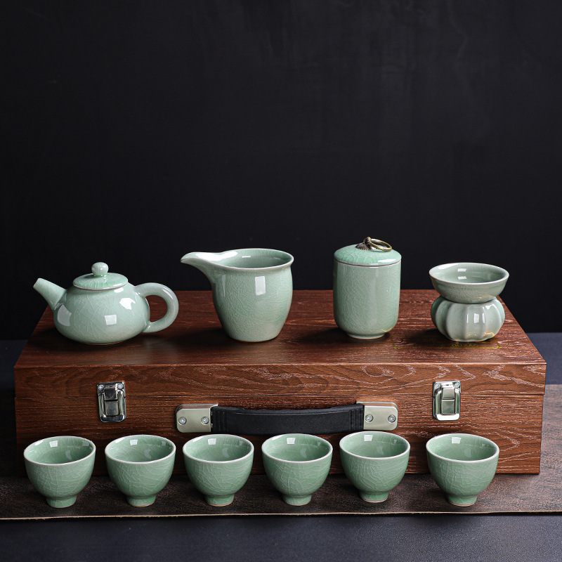 陶瓷工艺品实物图