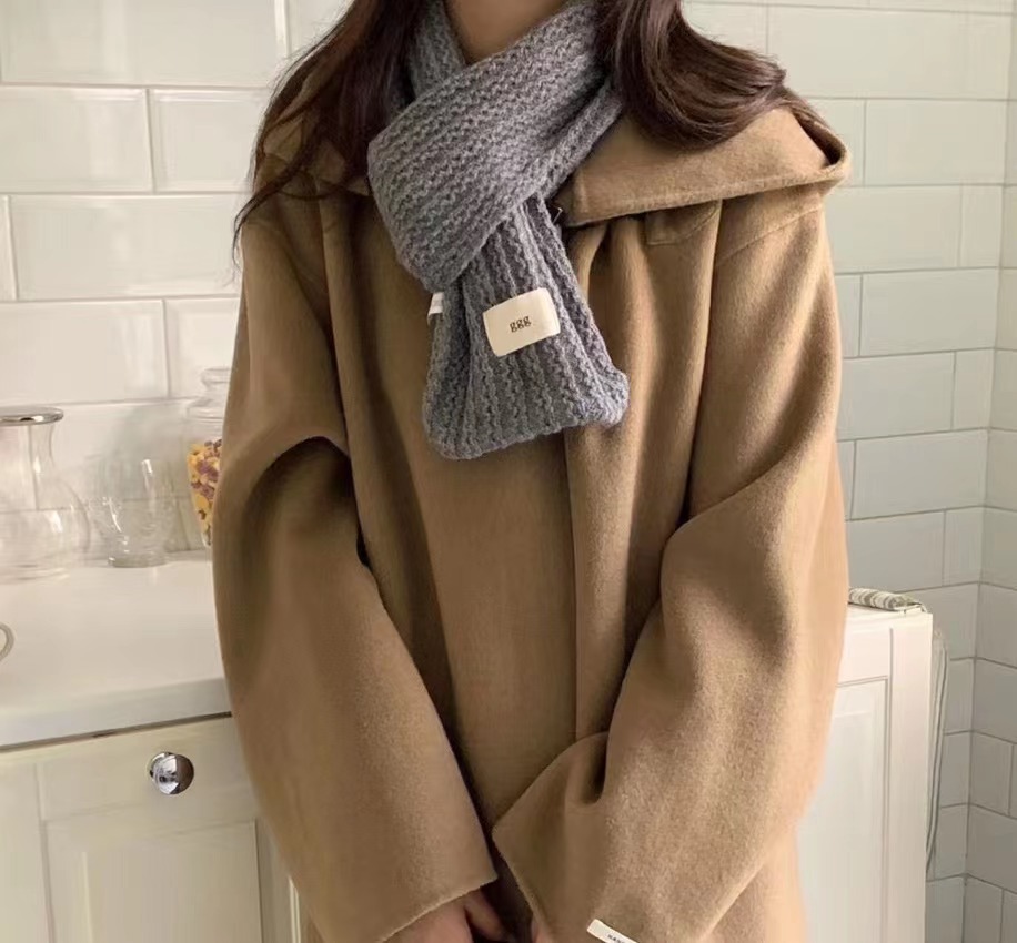 South Korea's New Solid Color Small Scarf Female Sweet Knitted Cross Bib Students All Take A Small Woolen Scarf Men And Women Application Scenario
