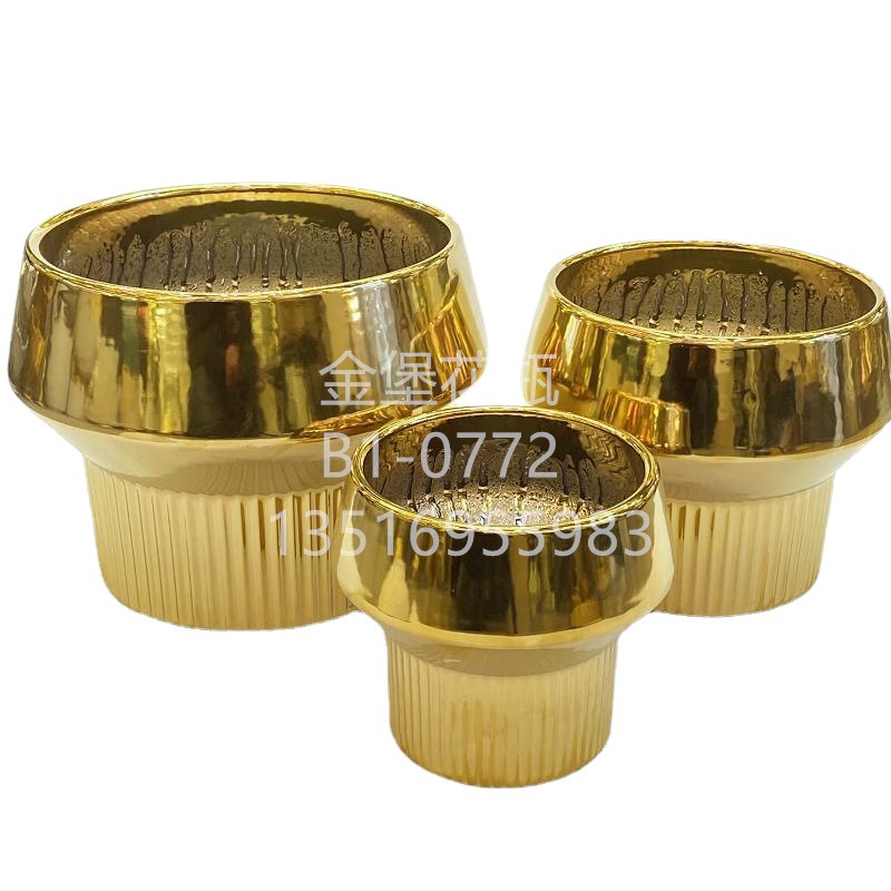 Nordic large diameter electroplated brushed gold large flowerpot Round ceramic plant ware flowerpot home outdoor decoration Item Picture