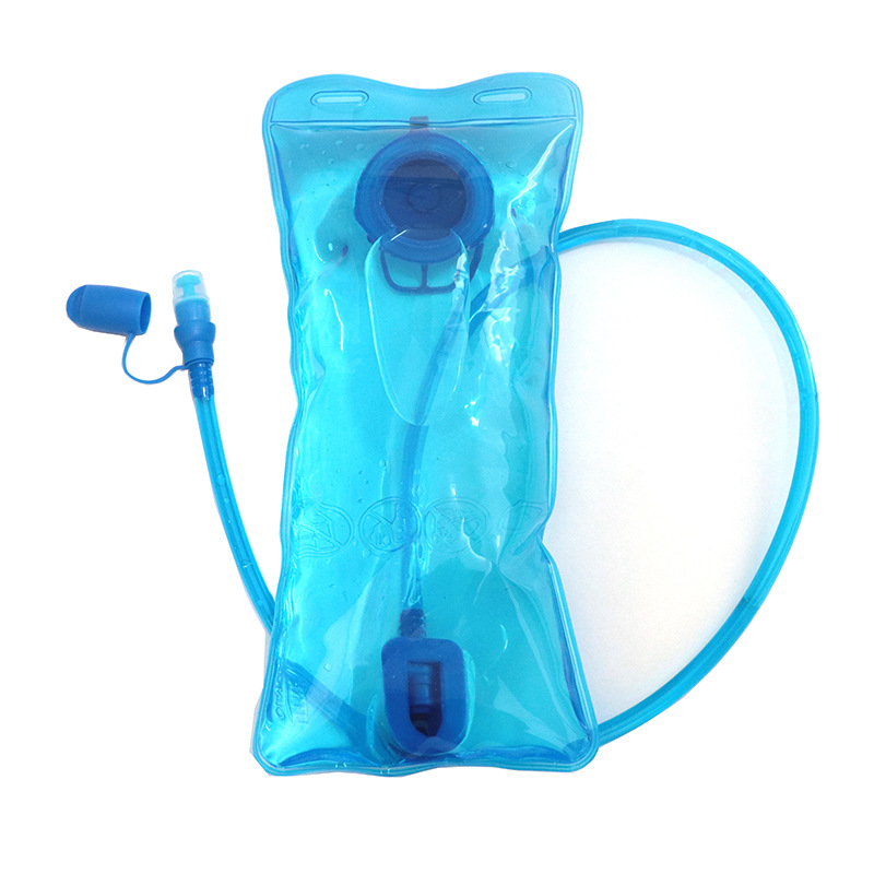 Cross-border exclusive outdoor drinking water bags, cross-country running dedicated water bags for mountain climbing, cycling and hiking, portable folding soft water bags Application Scenario