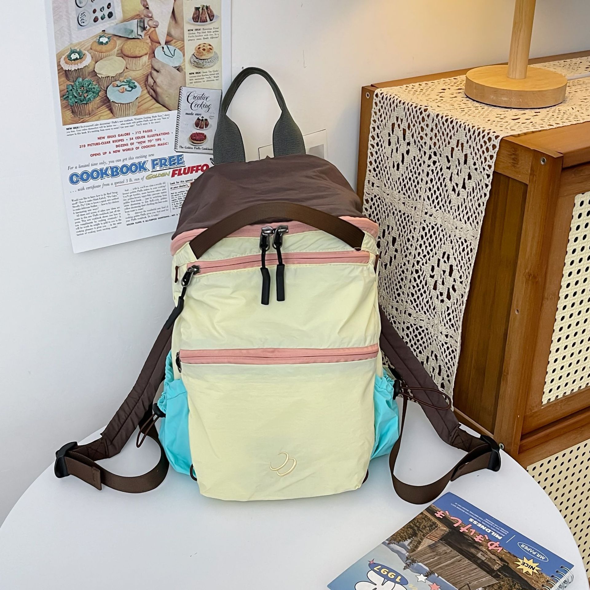 2024 nuevo estilo mochila escolar marca de moda mochila de gran capacidad mochila de viaje para mujeres alto nivel de apariencia espalda doble ligera mochila casual Specification image