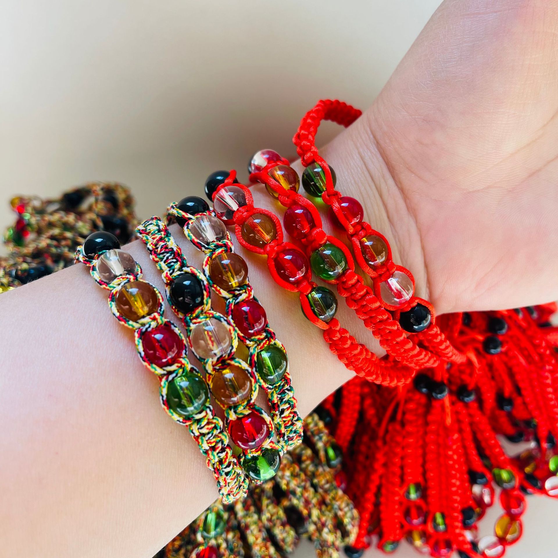【 Zone 1-8 】 Five Elements Bead Bracelet 100 yuan per bundle, red Five-Elements Bead bracelet, hand-woven rope bracelet, men's and women's bracelets, street stall, 1-yuan wholesale supply