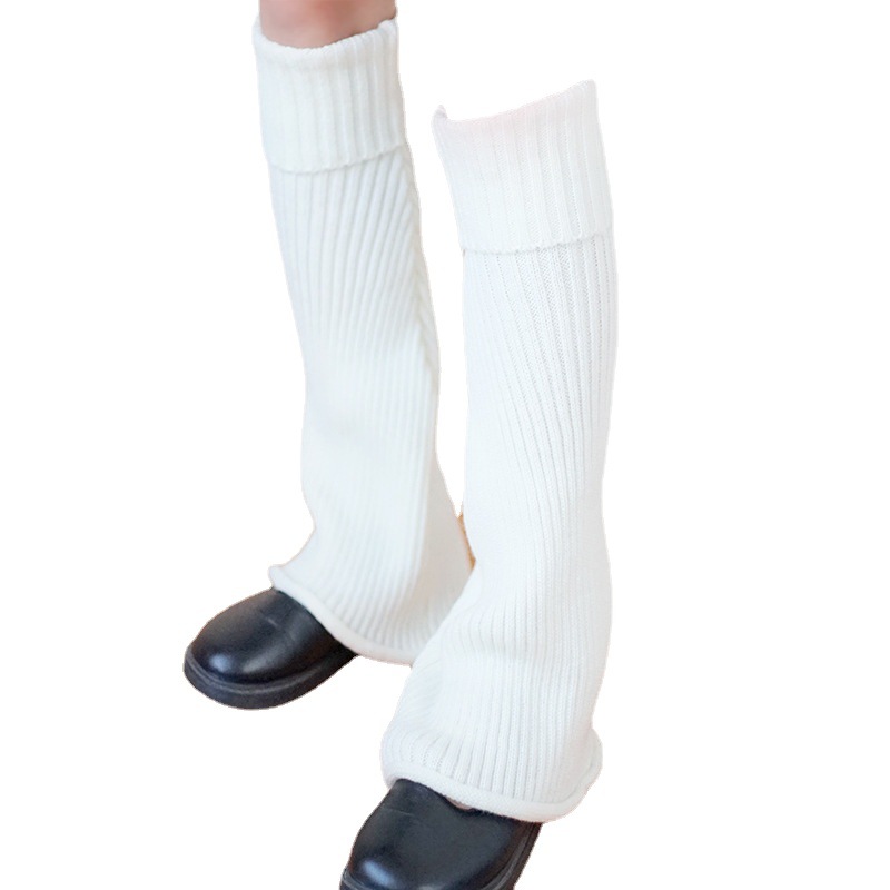 White jk hot girl sweet and cool knitted sock set, girl's woolen flared leg set, mid-length student pile socks Item Picture