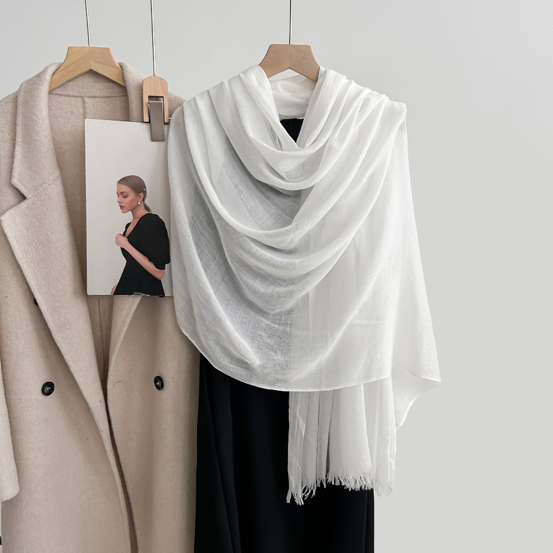 棉麻围巾时尚文艺风纯色亚麻纱巾日韩女士空调房披肩外搭防晒丝巾