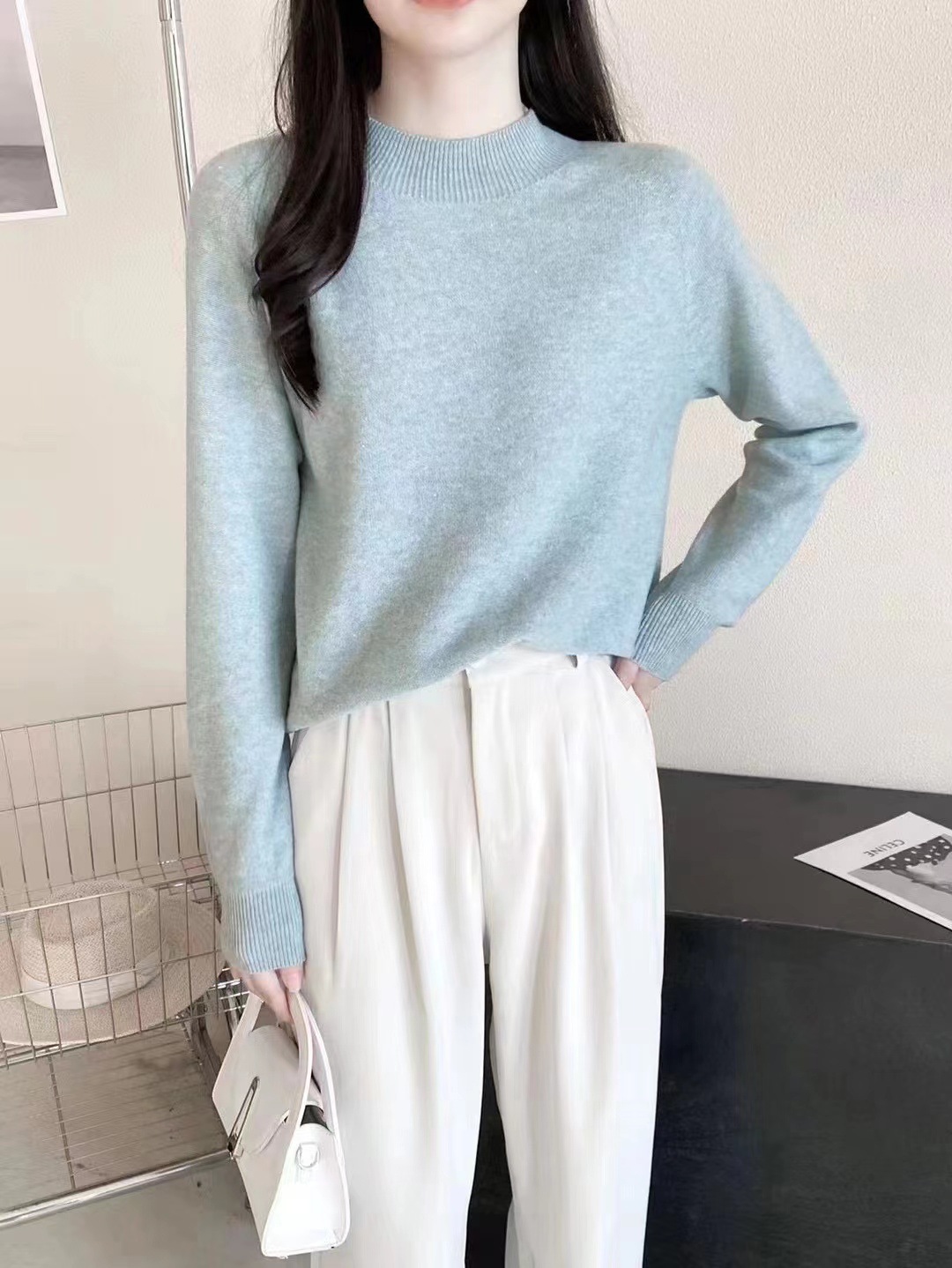 The source factory's 2022 autumn and winter new seamless one-piece cashmere sweater, semi-high round-neck women's sweater pullover base layer Application Scenario