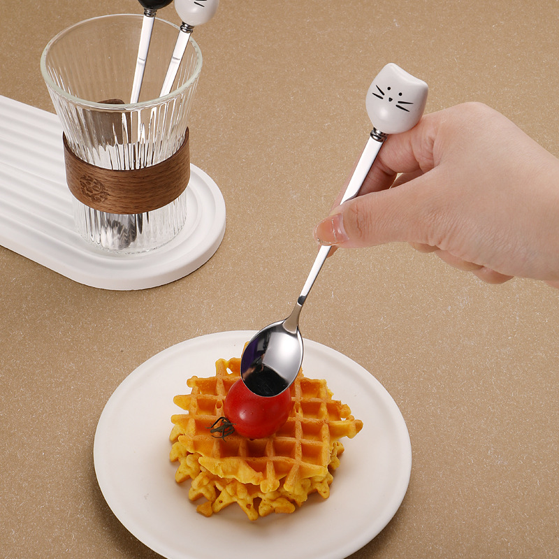 厂家直供陶瓷柄猫咪咖啡勺 蛋糕甜品勺长柄搅拌勺创意不锈钢勺子详情图2