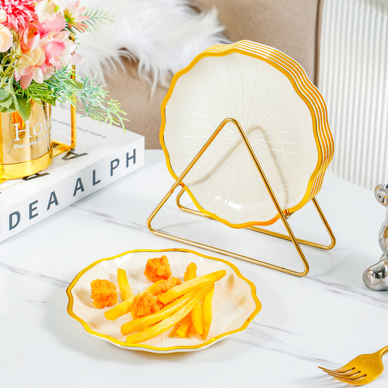 Cross-Border Manufacturers Spit Bone Dish Household Light Luxury Transparent Small Plate Food Grade Table Fruit Snack Dish Spit Bone Plate Application Scenario
