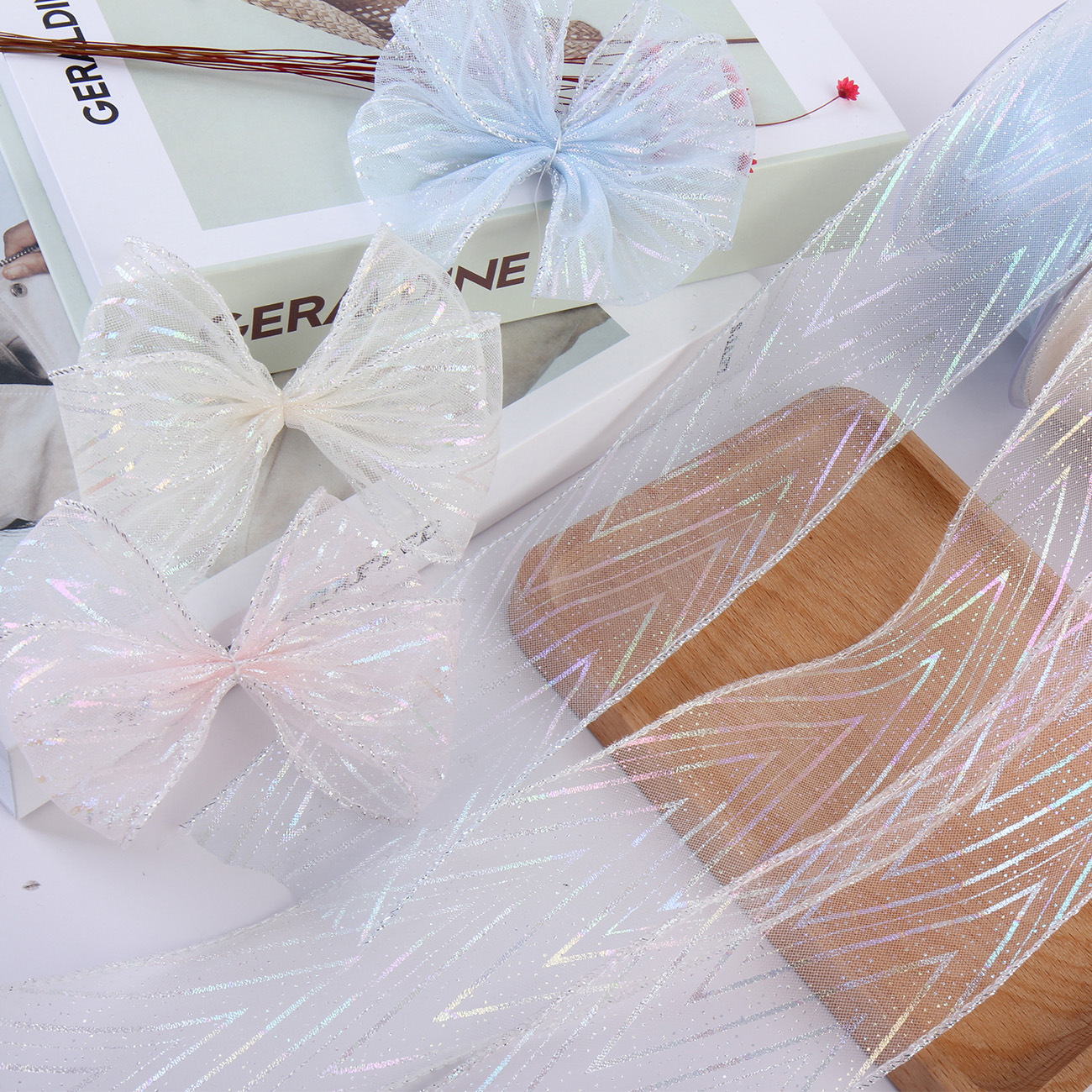 In stock: 5cm iride-colored diamond-shaped mesh, overlock, bow hair accessory, shoe flower accessory, ribbon material, fishtail yarn
