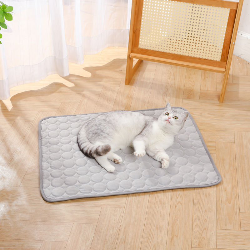 Cross-border pet summer ice silk mat cooling sleep mat, pet sofa mat floor mat, dog ice mat, spring and summer cat cooling mat Specification drawing
