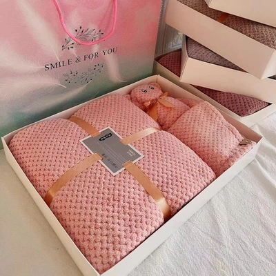 【LOVELY HOME】 Wholesale pineapple check bath towel Towel set gift box Soft absorbent beach towel Household coral velvet mother set towel thumbnail