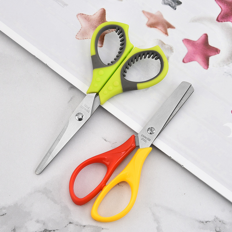 Wholesale stainless steel student scissors, office and household scissors, hand-cut paper knives, sewing thread cutters, graphic design small scissors from the manufacturer Specification image